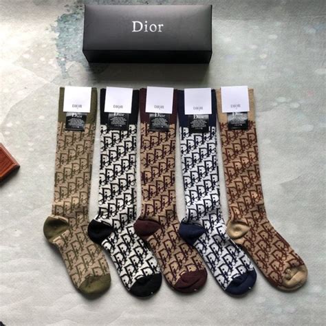 Hypedripz review of Dior Oblique Wool Socks (Pick Style)